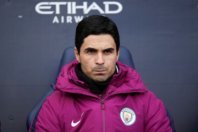 MANCHESTER, ENGLAND - MARCH 04: Coach of Manchester City, Mikel Arteta looks on during the Premier League match between Manchester City and Chelsea at Etihad Stadium on March 4, 2018 in Manchester, England.  (Photo by Laurence Griffiths/Getty Images)