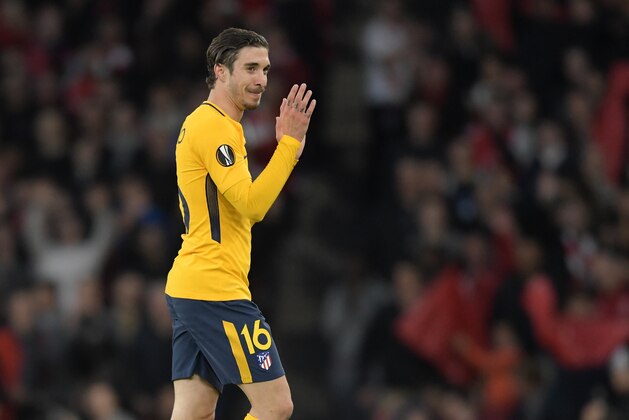 LONDON, ENGLAND - APRIL 26: Sime Vrsaljko of Atletico Madrid gestures during the UEFA Europa League Semi Final leg one match between Arsenal FC and Atletico Madrid at Emirates Stadium on April 26, 2018 in London, United Kingdom. (Photo by TF-Images/Getty Images)
