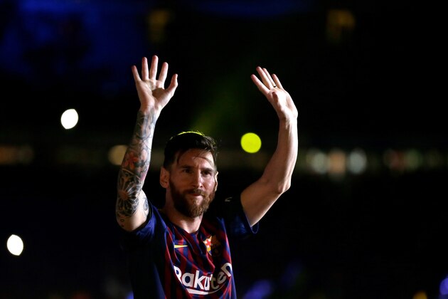BARCELONA, SPAIN - MAY 20: Lionel Messi of FC Barcelona  during the La Liga Santander  match between FC Barcelona v Real Sociedad at the Camp Nou on May 20, 2018 in Barcelona Spain (Photo by Jeroen Meuwsen/Soccrates/Getty Images)