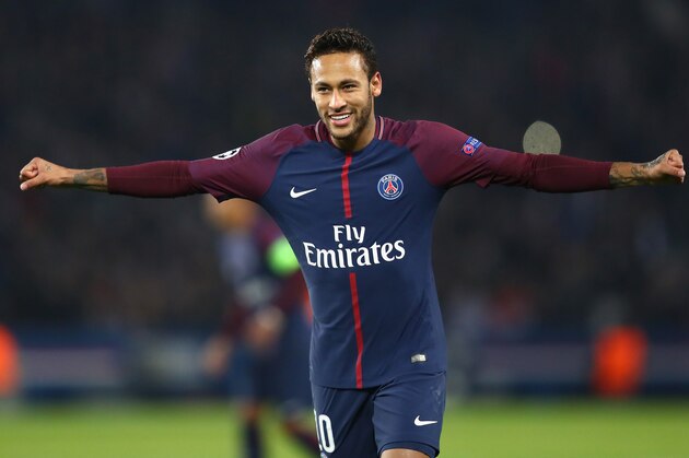 PARIS, FRANCE - OCTOBER 31: Neymar of PSG celebrates after his free kick leads to the goal scored by Layvin Kurzawa of PSG during the UEFA Champions League group B match between Paris Saint-Germain and RSC Anderlecht at Parc des Princes on October 31, 2017 in Paris, France.  (Photo by Dean Mouhtaropoulos/Getty Images)