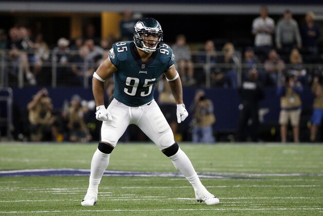 Philadelphia Eagles outside linebacker Mychal Kendricks (95) defends against the Dallas Cowboys during an NFL football game, Sunday, Nov. 19, 2017, in Arlington, Texas. (AP Photo/Michael Ainsworth)
