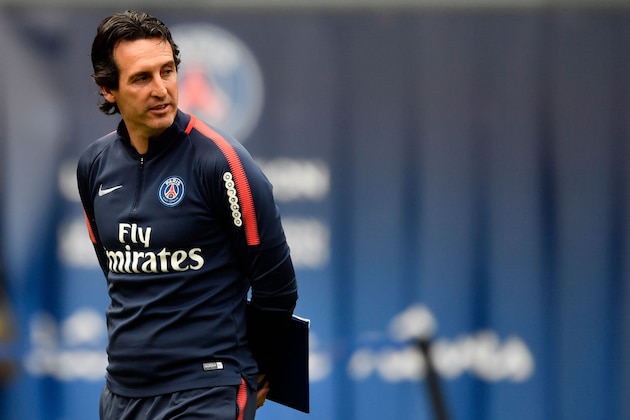 Paris Saint-Germain's Spanish headcoach Unai Emery attends a training session in Paris at the Parc des Princes on May 16, 2018. (Photo by CHRISTOPHE SIMON / AFP)        (Photo credit should read CHRISTOPHE SIMON/AFP/Getty Images)