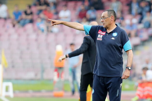 NAPLES, ITALY - MAY 20:  Coach of SSC Napoli Maurizio Sarri gestures during the Serie A match between SSC Napoli and FC Crotone at Stadio San Paolo on May 20, 2018 in Naples, Italy.  (Photo by Francesco Pecoraro/Getty Images)