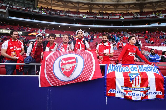 MADRID, SPAIN - MAY 03:  Arsenal fans arrive for the UEFA Europa League Semi Final second leg match between Atletico Madrid  and Arsenal FC at Estadio Wanda Metropolitano on May 3, 2018 in Madrid, Spain.  (Photo by Catherine Ivill/Getty Images)