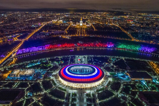 TOPSHOT - This aerial view taken with a drone shows Luzhniki Stadium (C) and the Moskva River in Moscow on November 4, 2017. 
Luzhniki Stadium will host seven matches including the final of the 2018 FIFA World Cup football tournament. / AFP PHOTO / DMITRY SEREBRYAKOV        (Photo credit should read DMITRY SEREBRYAKOV/AFP/Getty Images)