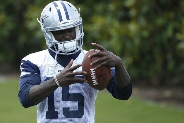 Dallas Cowboys wide receiver Deonte Thompson (15) catches a pass during an organized team activity at its NFL football training facility in Frisco, Texas, Wednesday, May 23, 2018. (AP Photo/Ron Jenkins)