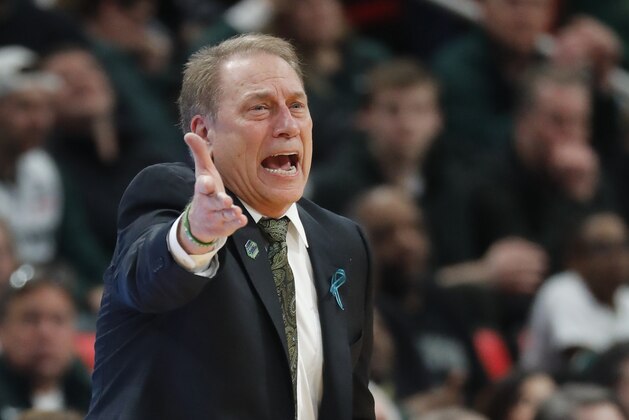 Michigan State head coach Tom Izzo argues during the second half of an NCAA men's college basketball tournament second-round game against Syracuse in Detroit, Sunday, March 18, 2018. (AP Photo/Paul Sancya)