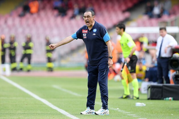 NAPLES, ITALY - MAY 06:  Coach of SSC Napoli Maurizio Sarri gestures during the serie A match between SSC Napoli and Torino FC at Stadio San Paolo on May 6, 2018 in Naples, Italy.  (Photo by Francesco Pecoraro/Getty Images)