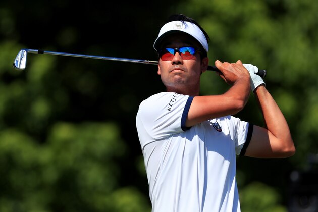 FORT WORTH, TX - MAY 24:  Kevin Na plays his shot from the eighth tee round one of the Fort Worth Invitational at Colonial Country Club on May 24, 2018 in Fort Worth, Texas.  (Photo by Tom Pennington/Getty Images)