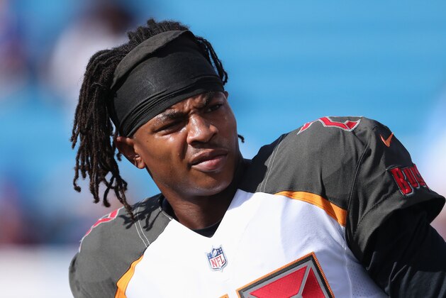BUFFALO, NY - OCTOBER 22: Vernon Hargreaves III #28 of the Tampa Bay Buccaneers stretches before the start of their NFL game against the Buffalo Bills at New Era Field on October 22, 2017 in Buffalo, New York. (Photo by Tom Szczerbowski/Getty Images)