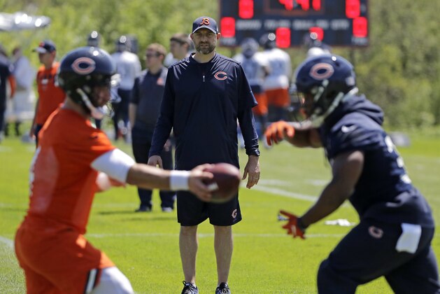 Chicago Bears head coach Matt Nagy watches his team during practice at the NFL football team's training camp in Lake Forest, Ill., Wednesday, May 23, 2018. (AP Photo/Nam Y. Huh)