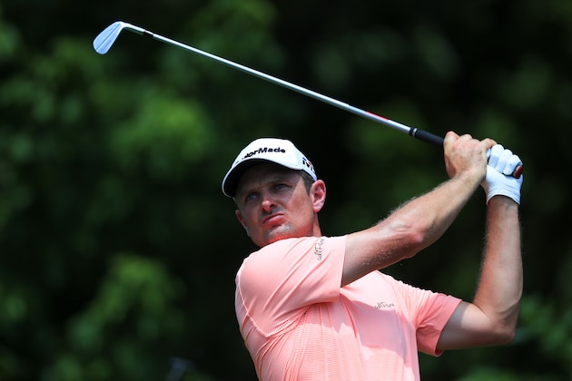 FORT WORTH, TX - MAY 26:  Justin Rose of England plays his shot from the ninth tee during round three of the Fort Worth Invitational at Colonial Country Club on May 26, 2018 in Fort Worth, Texas.  (Photo by Tom Pennington/Getty Images)