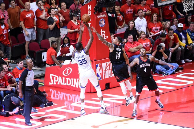 HOUSTON, TX - MAY 28: Kevin Durant #35 of the Golden State Warriors shoots the ball against the Houston Rockets in Game Seven of the Western Conference Finals during the 2018 NBA Playoffs on May 28, 2018 at the Toyota Center in Houston, Texas. NOTE TO USER: User expressly acknowledges and agrees that, by downloading and/or using this photograph, user is consenting to the terms and conditions of the Getty Images License Agreement. Mandatory Copyright Notice: Copyright 2018 NBAE (Photo by Noah Graham/NBAE via Getty Images)