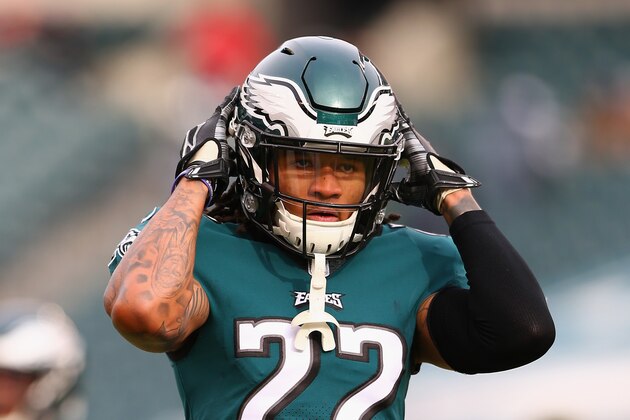 PHILADELPHIA, PA - DECEMBER 31: Cornerback Sidney Jones #22 of the Philadelphia Eagles looks on during warm ups before playing against the Dallas Cowboys at Lincoln Financial Field on December 31, 2017 in Philadelphia, Pennsylvania.  (Photo by Mitchell Leff/Getty Images)