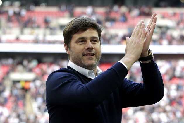 LONDON, ENGLAND - MAY 13:  Mauricio Pochettino, Manager of Tottenham Hotspur shows appreciation to the fans after the Premier League match between Tottenham Hotspur and Leicester City at Wembley Stadium on May 13, 2018 in London, England.  (Photo by Henry Browne/Getty Images)