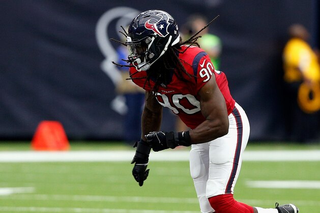 HOUSTON, TX - DECEMBER 10: Jadeveon Clowney #90 of the Houston Texans in action against the San Francisco 49ers at NRG Stadium on December 10, 2017 in Houston, Texas.  (Photo by Bob Levey/Getty Images)