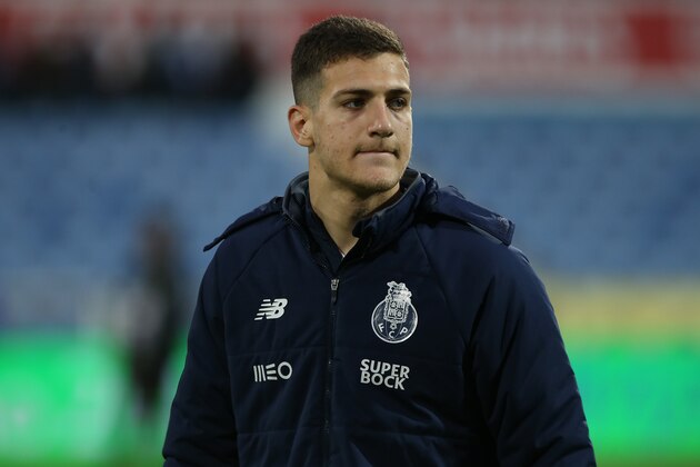 LISBON, PORTUGAL - APRIL 2: FC Porto defender Diogo Dalot from Portugal before the start of the Primeira Liga match between CF Os Belenenses and FC Porto at Estadio do Restelo on April 2, 2018 in Lisbon, Portugal.  (Photo by Gualter Fatia/Getty Images)