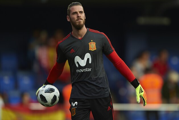 VILLAREAL, SPAIN - JUNE 03:  David de Gea of Spain warm up during the International Friendly match between Spain and Switzerland at Estadio de La Ceramica on June 3, 2018 in Villareal, Spain.  (Photo by Manuel Queimadelos Alonso/Getty Images)