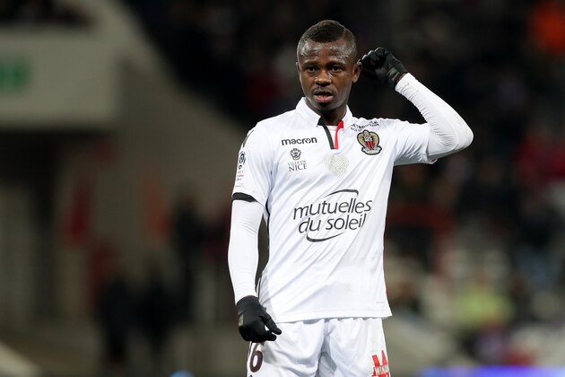 TOULOUSE, FRANCE - NOVEMBER 29:  Jean Michael Seri of Nice gestures during the Ligue 1 match between Toulouse and OGC Nice   at Stadium Municipal on November 29, 2017 in Toulouse.  (Photo by Romain Perrocheau/Getty Images)