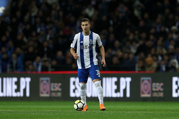 PORTO, PORTUGAL - MARCH 02:  FC Porto defender Diogo Dalot from Portugal during the Portuguese Primeira Liga match between FC Porto and Sporting CP at Estadio do Dragao on March 2, 2018 in Porto, Porto. (Photo by Carlos Rodrigues/Getty Images)