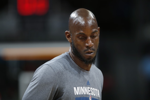 Minnesota Timberwolves forward Kevin Garnett (21) in the first half of an NBA basketball game Friday, Dec.11, 2015, in Denver. (AP Photo/David Zalubowski)