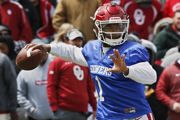Oklahoma quarterback Kyler Murray (1) passes during an NCAA college football spring intrasquad game in Norman, Okla., Saturday, April 14, 2018. (AP Photo/Sue Ogrocki)