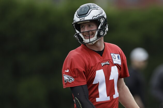 Philadelphia Eagles' Carson Wentz in action during an organized team activity at the NFL football team's facility, Wednesday, June 6, 2018, in Philadelphia. (AP Photo/Matt Slocum)
