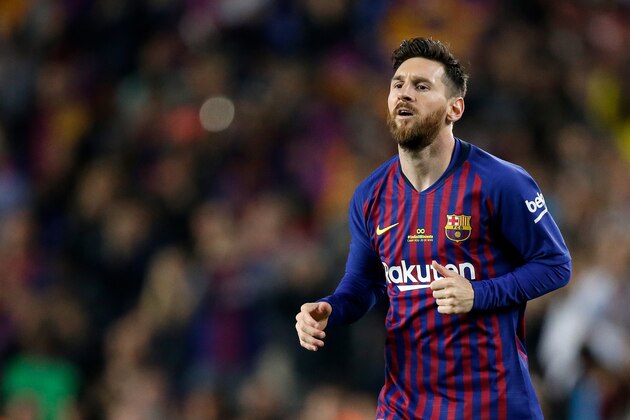 BARCELONA, SPAIN - MAY 20: Lionel Messi of FC Barcelona  during the La Liga Santander  match between FC Barcelona v Real Sociedad at the Camp Nou on May 20, 2018 in Barcelona Spain (Photo by Jeroen Meuwsen/Soccrates/Getty Images)