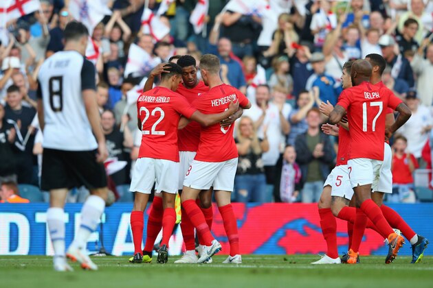 LEEDS, ENGLAND - JUNE 07:  Marcus Rashford of England celebrates with Jordan Henderson and Trent Alexander-Arnold of England during the International Friendly match between England and Costa Rica at Elland Road on June 7, 2018 in Leeds, England.  (Photo by Alex Livesey/Getty Images)