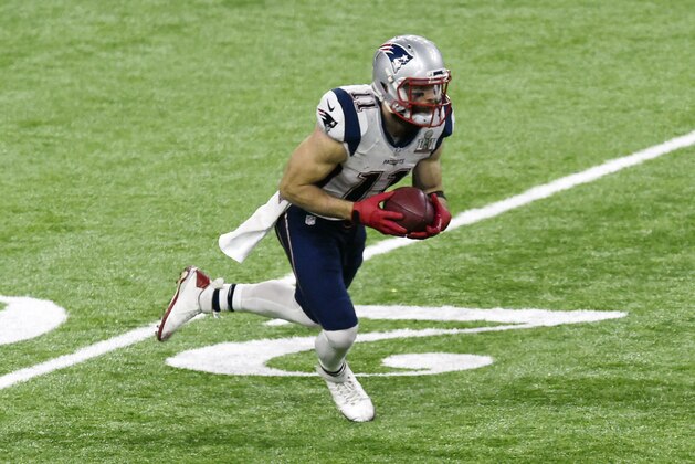 HOUSTON, TX - FEBRUARY 05: Julian Edelman #11 of the New England Patriots runs with the ball against the Atlanta Falcons during Super Bowl 51 at NRG Stadium on February 5, 2017 in Houston, Texas. The Patriots defeat the Atlanta Falcons 34-28 in overtime. (Photo by Focus on Sport/Getty Images)