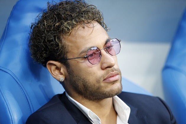 Brazilian PSG player Neymar looks on prior to the French Cup soccer final Paris Saint Germain against Les Herbiers at the Stade de France stadium in Saint-Denis, outside Paris, Tuesday, May 8, 2018. Paris Saint-Germain beat resilient third-division side Les Herbiers 2-0 to win the French Cup. (AP Photo/Francois Mori)