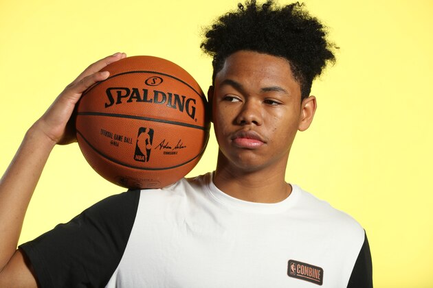 CHICAGO, IL - MAY 15: NBA Draft Prospect, Anfernee Simons poses for a portrait during the 2018 NBA Combine circuit on May 15, 2018 at the Intercontinental Hotel Magnificent Mile in Chicago, Illinois. NOTE TO USER: User expressly acknowledges and agrees that, by downloading and/or using this photograph, user is consenting to the terms and conditions of the Getty Images License Agreement. Mandatory Copyright Notice: Copyright 2018 NBAE (Photo by Joe Murphy/NBAE via Getty Images) CHICAGO, IL - MAY 15: NBA Draft Prospect, Anfernee Simons poses for a portrait during the 2018 NBA Combine circuit on May 15, 2018 at the Intercontinental Hotel Magnificent Mile in Chicago, Illinois. NOTE TO USER: User expressly acknowledges and agrees that, by downloading and/or using this photograph, user is consenting to the terms and conditions of the Getty Images License Agreement. Mandatory Copyright Notice: Copyright 2018 NBAE (Photo by Joe Murphy/NBAE via Getty Images)