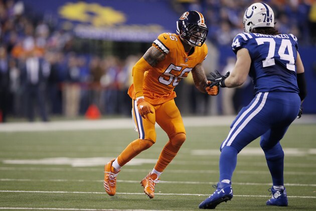 INDIANAPOLIS, IN - DECEMBER 14: Shane Ray #56 of the Denver Broncos in action during a game against the Indianapolis Colts at Lucas Oil Stadium on December 14, 2017 in Indianapolis, Indiana. The Broncos won 25-13. (Photo by Joe Robbins/Getty Images)