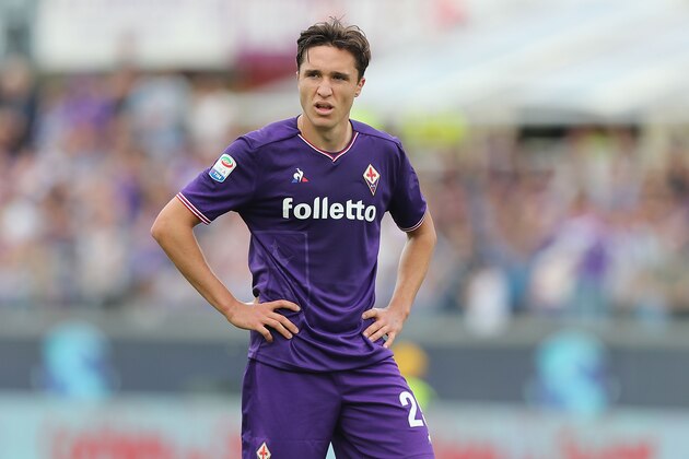 FLORENCE, ITALY - MAY 13: Federico Chiesa of ACF Fiorentina reacts during the serie A match between ACF Fiorentina and Cagliari Calcio at Stadio Artemio Franchi on May 13, 2018 in Florence, Italy.  (Photo by Gabriele Maltinti/Getty Images)