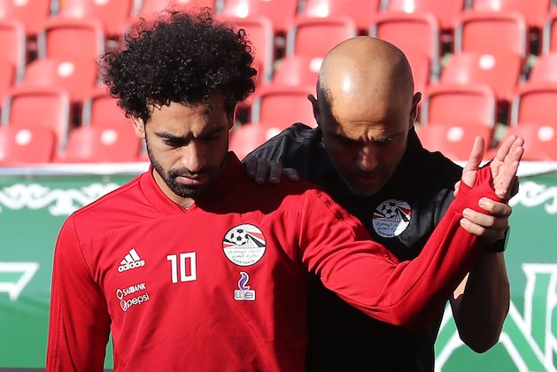Egypt's forward Mohamed Salah (L) attends a training session at the Akhmat Arena stadium in Grozny on June 12, 2018, ahead of the Russia 2018 World Cup football tournament. (Photo by KARIM JAAFAR / AFP) (Photo credit should read KARIM JAAFAR/AFP/Getty Images) Egypt's forward Mohamed Salah (L) attends a training session at the Akhmat Arena stadium in Grozny on June 12, 2018, ahead of the Russia 2018 World Cup football tournament. (Photo by KARIM JAAFAR / AFP) (Photo credit should read KARIM JAAFAR/AFP/Getty Images)