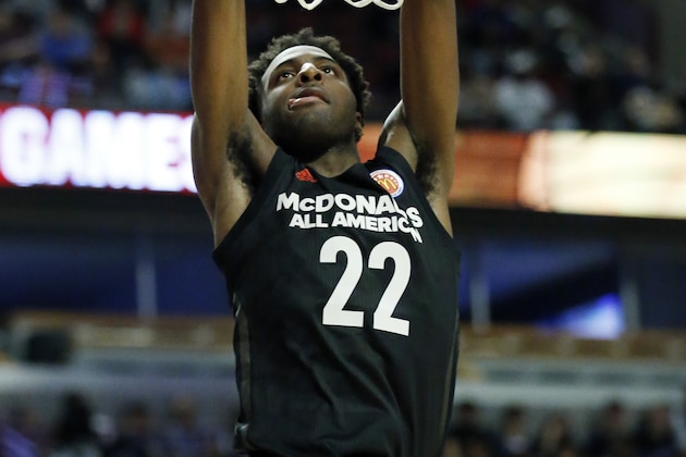 Big East's Mitchell Robinson dunks against Big West's during the second half of the McDonald's All- American boys high school basketball game in Chicago, Wednesday, March 29, 2017. Big West won 109-107. (AP Photo/Nam Y. Huh)