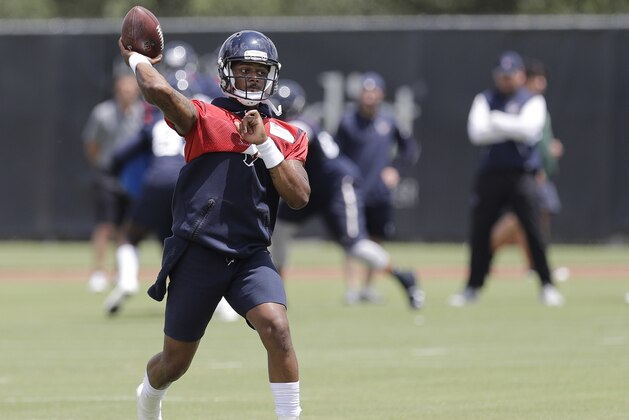 Houston Texans quarterback Deshaun Watson (4) throws a pass during an NFL football minicamp practice Tuesday, June 12, 2018, in Houston. (AP Photo/David J. Phillip)