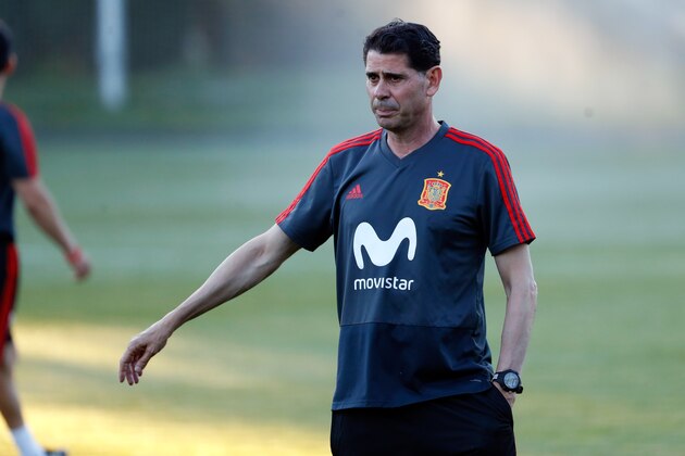 KRASNODAR, RUSSIA - JUNE 13: Head coach Fernando Hierro of Spain gestures during a training session on June 13, 2018 in Krasnodar, Russia. (Photo by TF-Images/Getty Images)
