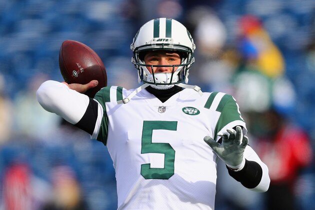 FOXBORO, MA - DECEMBER 31:  Christian Hackenberg #5 of the New York Jets warms up before the game against the New England Patriots at Gillette Stadium on December 31, 2017 in Foxboro, Massachusetts.  (Photo by Maddie Meyer/Getty Images)