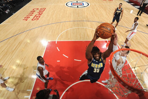LOS ANGELES, CA - JANUARY 17:  Kenneth Faried #35 of the Denver Nuggets drives to the basket against the LA Clippers on January 17, 2018 at STAPLES Center in Los Angeles, California. NOTE TO USER: User expressly acknowledges and agrees that, by downloading and/or using this Photograph, user is consenting to the terms and conditions of the Getty Images License Agreement. Mandatory Copyright Notice: Copyright 2018 NBAE (Photo by Andrew D. Bernstein/NBAE via Getty Images)