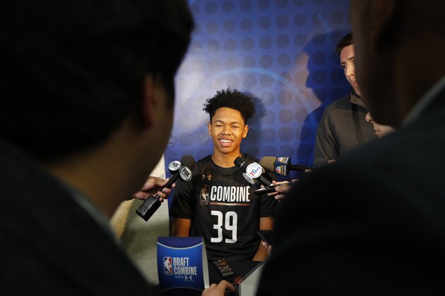 CHICAGO, IL - MAY 17: Anfernee Simons #39 talks to the media during the NBA Draft Combine Day 1 at the Quest Multisport Center on May 17, 2018 in Chicago, Illinois. NOTE TO USER: User expressly acknowledges and agrees that, by downloading and/or using this Photograph, user is consenting to the terms and conditions of the Getty Images License Agreement. Mandatory Copyright Notice: Copyright 2018 NBAE (Photo by Jeff Haynes/NBAE via Getty Images) CHICAGO, IL - MAY 17: Anfernee Simons #39 talks to the media during the NBA Draft Combine Day 1 at the Quest Multisport Center on May 17, 2018 in Chicago, Illinois. NOTE TO USER: User expressly acknowledges and agrees that, by downloading and/or using this Photograph, user is consenting to the terms and conditions of the Getty Images License Agreement. Mandatory Copyright Notice: Copyright 2018 NBAE (Photo by Jeff Haynes/NBAE via Getty Images)