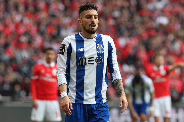 LISBON, PORTUGAL - APRIL 15:  FC Porto defender Alex Telles from Brazil during the Primeira Liga match between SL Benfica and FC Porto at Estadio da Luz on April 15, 2018 in Lisbon, Portugal.  (Photo by Gualter Fatia/Getty Images)