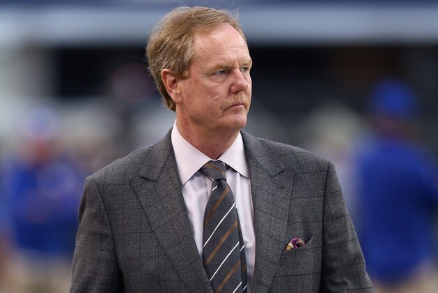 ARLINGTON, TX - OCTOBER 19:  Television reporter Ed Werder at AT&T Stadium on October 19, 2014 in Arlington, Texas.  (Photo by Ronald Martinez/Getty Images)