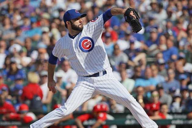 CHICAGO, IL - JUNE 07:   Brandon Morrow #15 of the Chicago Cubs pitches for a save in the 9th inning against the Philadelphia Phillies at Wrigley Field on June 7, 2018 in Chicago, Illinois. The Cubs defeated the Phillies 4-3. (Photo by Jonathan Daniel/Getty Images)