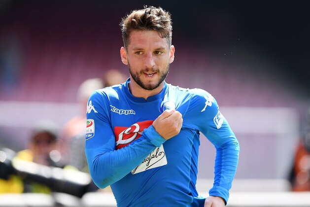 NAPLES, ITALY - MAY 06:  Dries Mertens of SSC Napoli celebrates after scoring the 1-0 goal during the serie A match between SSC Napoli and Torino FC at Stadio San Paolo on May 6, 2018 in Naples, Italy.  (Photo by Francesco Pecoraro/Getty Images)