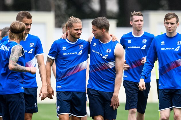 Iceland's players attend a training session at Olimp Stadium in Kabardinka on June 17, 2018, during the Russia 2018 World Cup football tournament. (Photo by Jonathan NACKSTRAND / AFP)        (Photo credit should read JONATHAN NACKSTRAND/AFP/Getty Images)