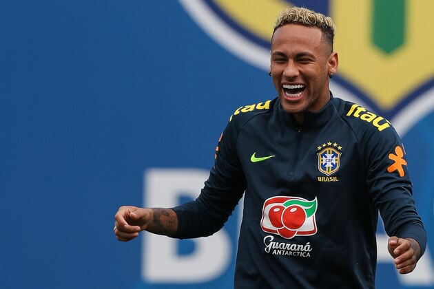 SOCHI, RUSSIA - JUNE 19:  Neymar Jr smiles during a training session at Yug-Sport Stadium on June 19, 2018 in Sochi, Russia.  (Photo by Buda Mendes/Getty Images)