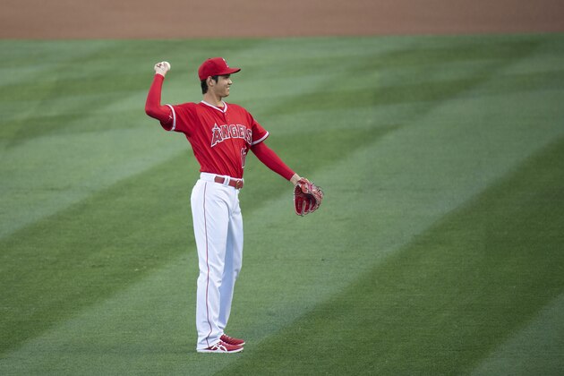 Los Angeles Angels starting pitcher Shohei Ohtani warms up before a baseball game in Anaheim, Calif., Wednesday, June 6, 2018. (AP Photo/Kyusung Gong) Los Angeles Angels starting pitcher Shohei Ohtani warms up before a baseball game in Anaheim, Calif., Wednesday, June 6, 2018. (AP Photo/Kyusung Gong)