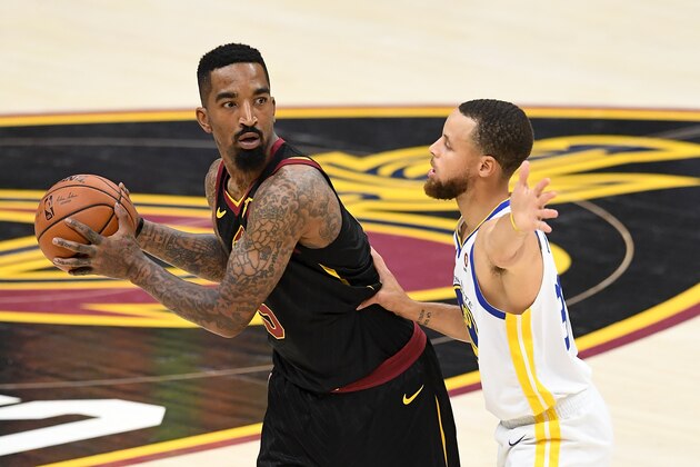 CLEVELAND, OH - JUNE 08:  JR Smith #5 of the Cleveland Cavaliers defended by Stephen Curry #30 of the Golden State Warriors in the first half during Game Four of the 2018 NBA Finals at Quicken Loans Arena on June 8, 2018 in Cleveland, Ohio. NOTE TO USER: User expressly acknowledges and agrees that, by downloading and or using this photograph, User is consenting to the terms and conditions of the Getty Images License Agreement.  (Photo by Jason Miller/Getty Images)