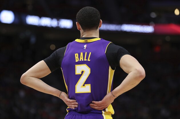 Los Angeles Lakers guard Lonzo Ball is seen during the first half of an NBA basketball game against the Detroit Pistons, Monday, March 26, 2018, in Detroit. (AP Photo/Carlos Osorio)